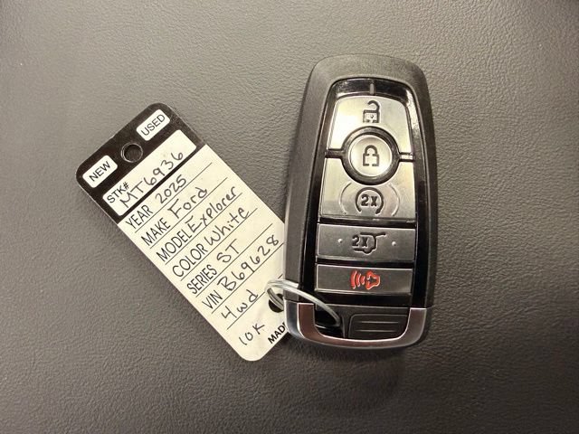 Used 2025 Ford Explorer ST AWD/4WD image 44
