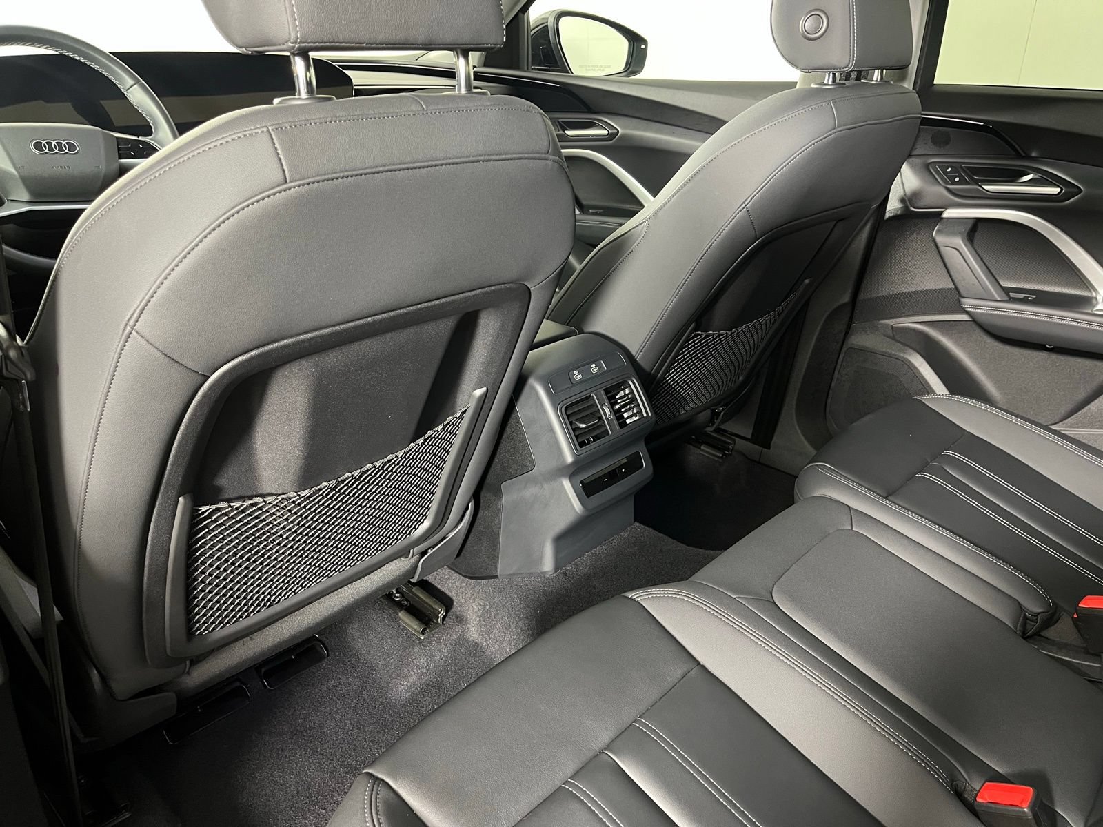 Used 2025 Audi Q5 Premium w/ Convenience Package AWD/4WD image 22