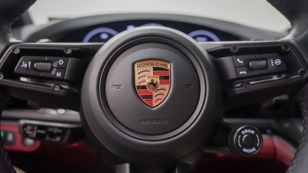Certified 2025 Porsche Panamera 4 image 28