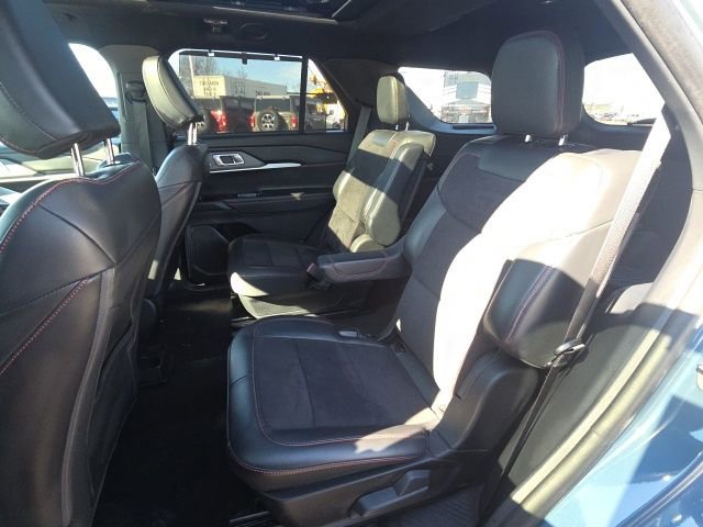 Certified 2025 Ford Explorer ST image 20