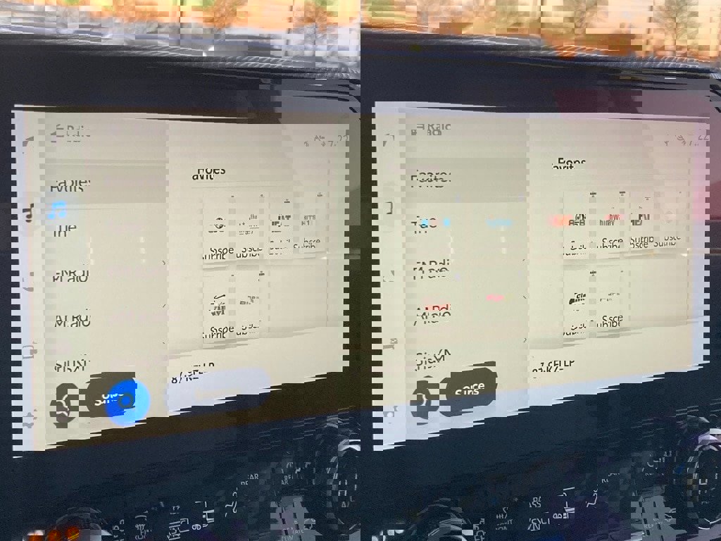 Used 2024 Toyota Highlander Platinum image 24