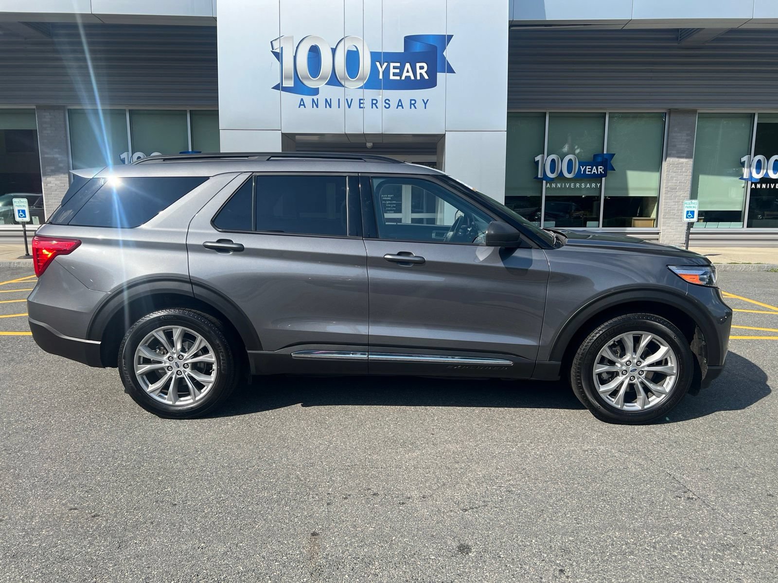 Certified 2024 Ford Explorer XLT w/ Equipment Group 202A AWD/4WD image 8