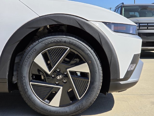 New 2027 Hyundai Ioniq 5 SE RWD image 9