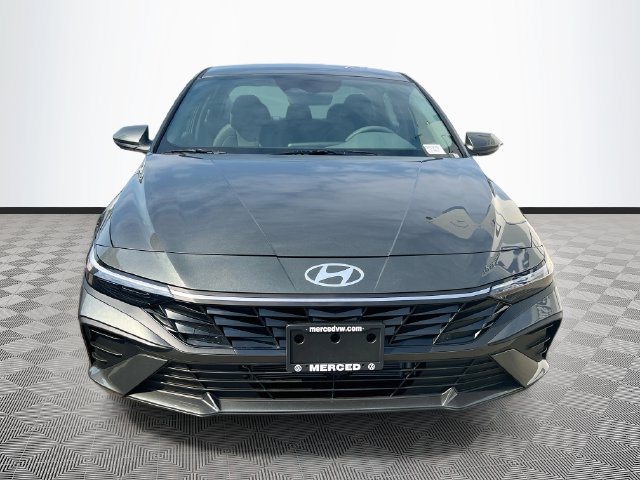New 2026 Hyundai Elantra Hybrid FWD image 2