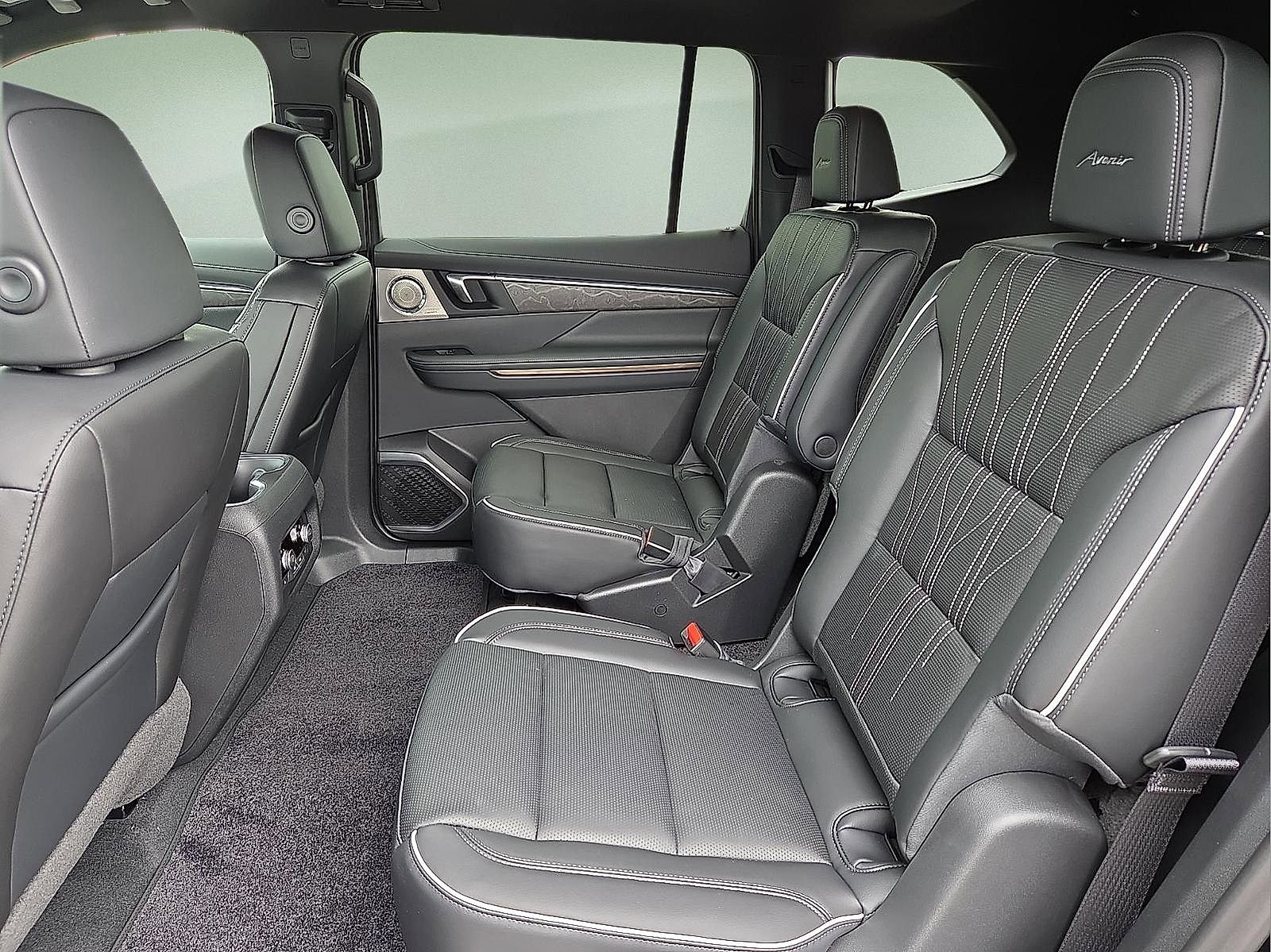 New 2026 Buick Enclave Avenir AWD/4WD image 11