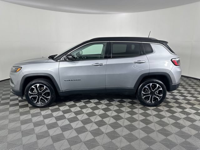 Used 2022 Jeep Compass Limited AWD/4WD image 27