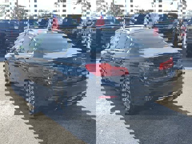 Used 2018 BMW 530i xDrive w/ Premium Package image 5