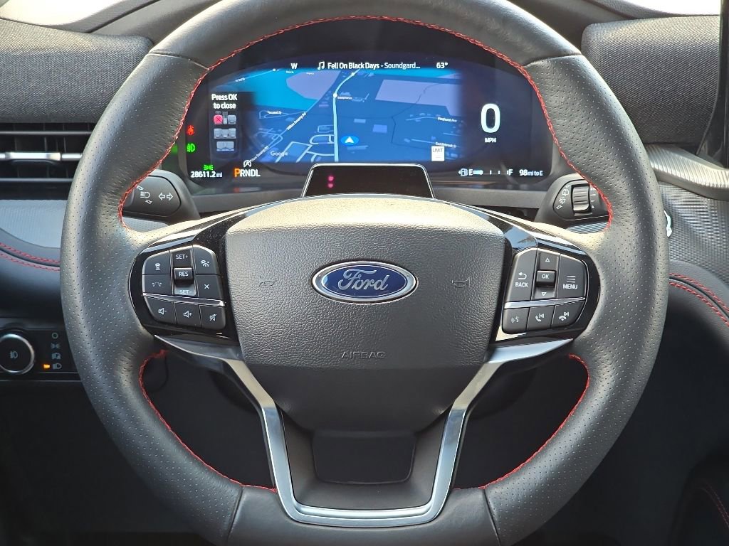 Used 2025 Ford Explorer ST-Line w/ ST-Line Street Pack AWD/4WD image 27