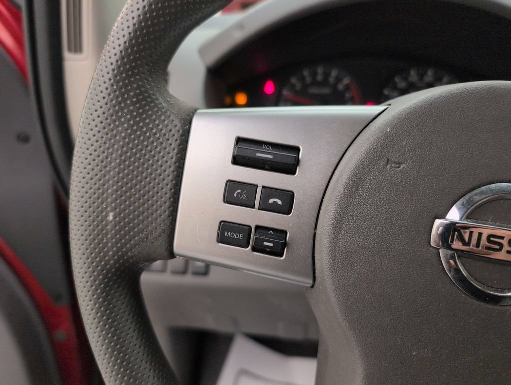 Used 2017 Nissan Frontier SV RWD image 32