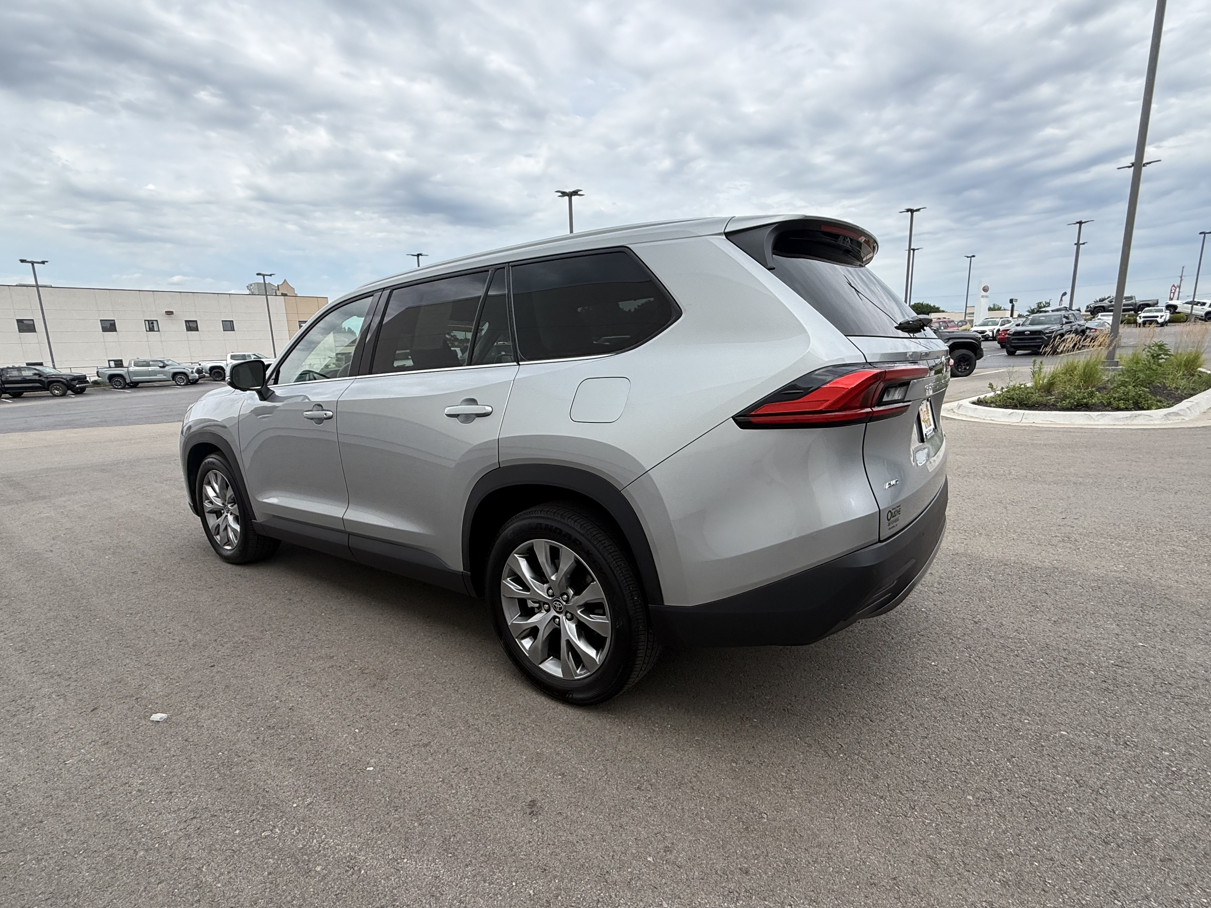 Certified 2024 Toyota Grand Highlander AWD image 24