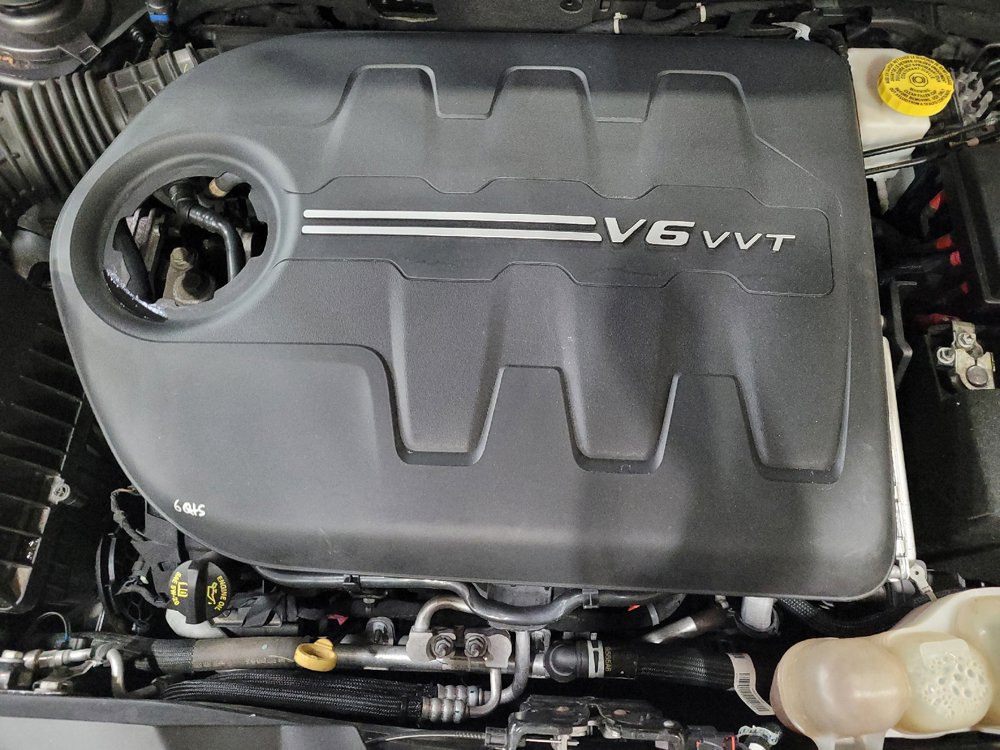 Used 2019 Jeep Cherokee Limited AWD/4WD image 30