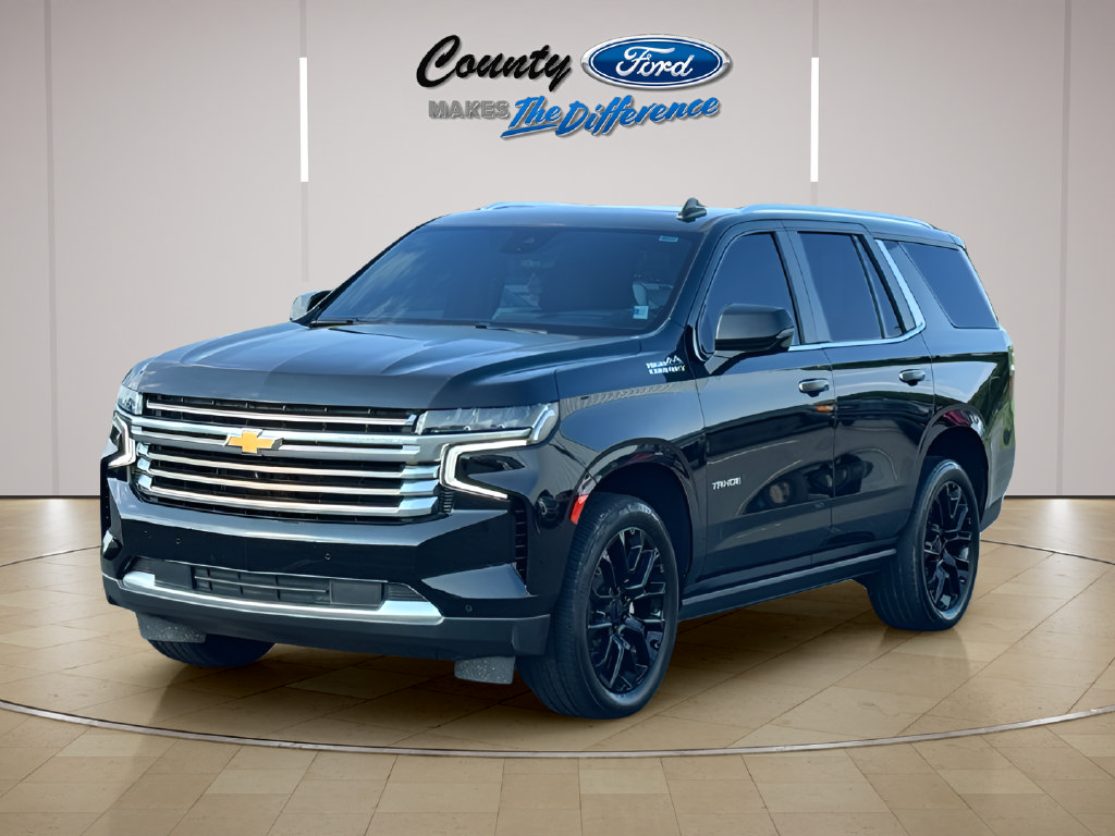 Used 2024 Chevrolet Tahoe High Country AWD/4WD image 2
