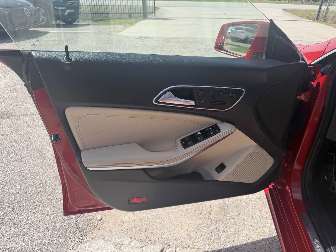 Used 2015 Mercedes-Benz CLA 250 CLA 250 4dr Sedan image 18