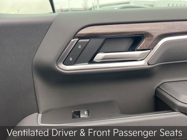 Used 2025 Chevrolet Silverado 1500 LTZ image 36