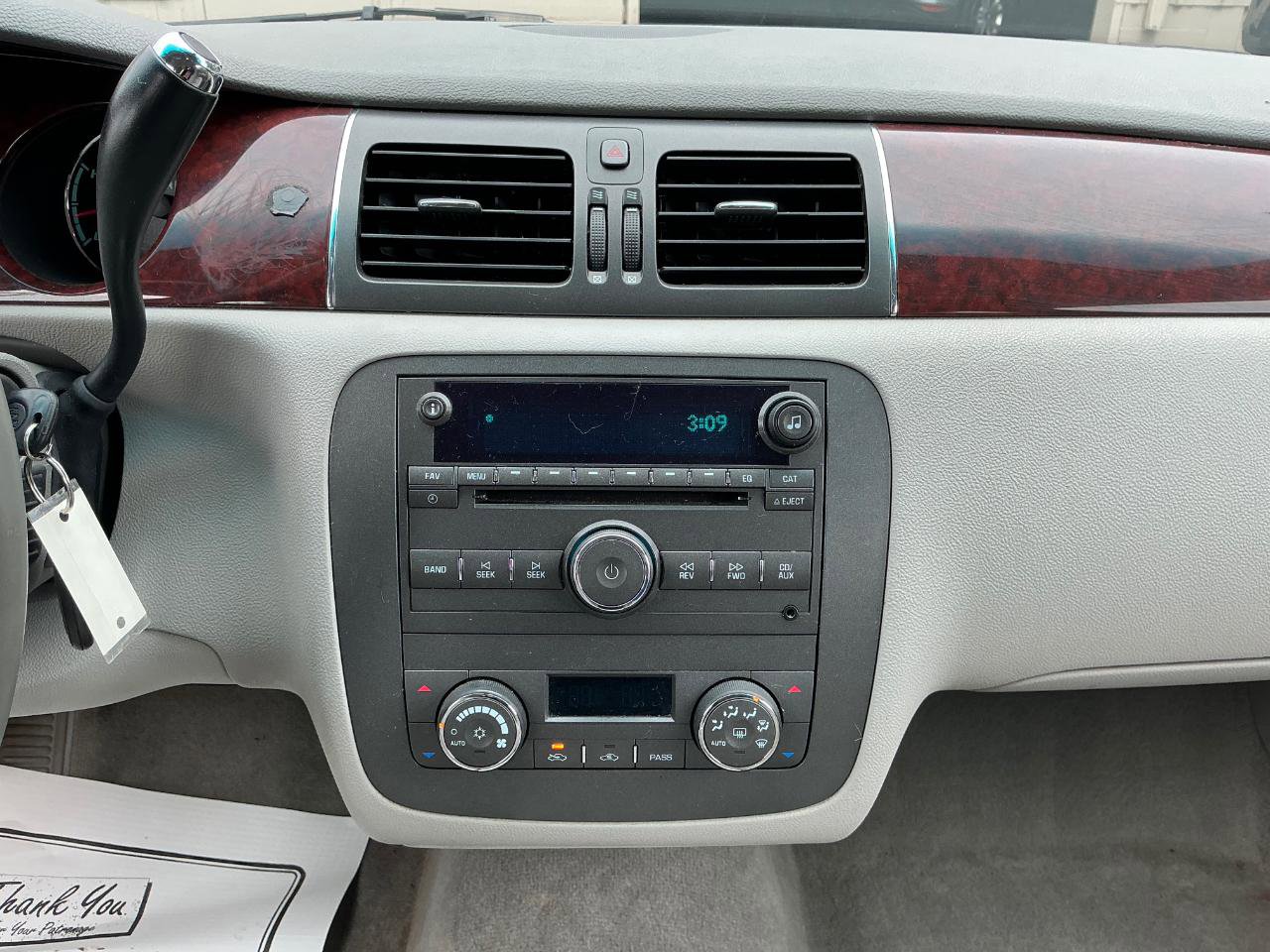 Used 2009 Buick Lucerne CXL FWD image 19