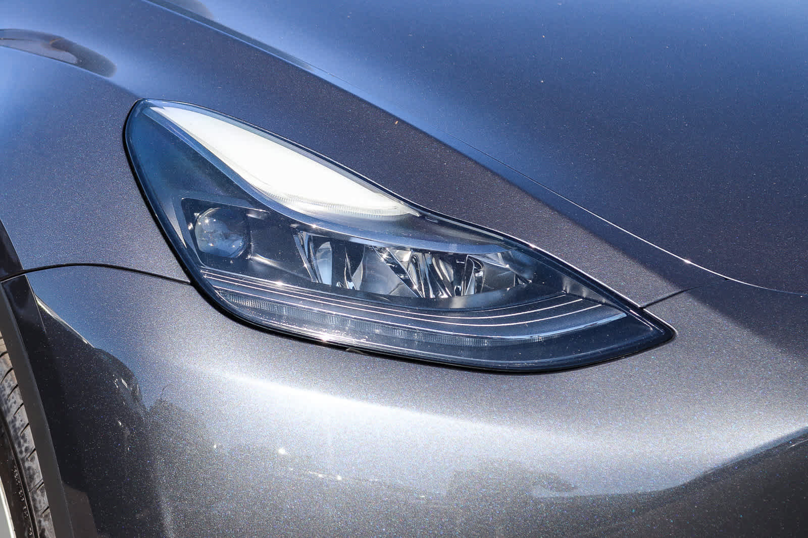 Used 2023 Tesla Model Y 2WD image 8