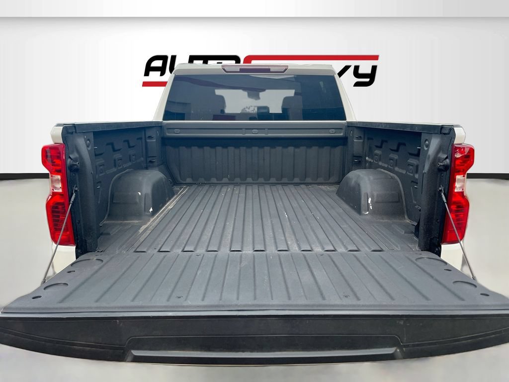 Used 2022 Chevrolet Silverado 1500 LT AWD/4WD image 26