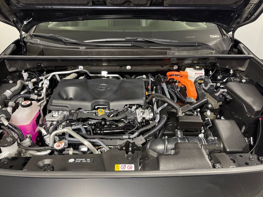 Certified 2023 Toyota RAV4 SE image 9