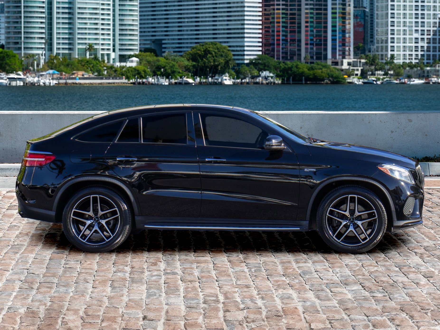 Used 2018 Mercedes-Benz GLE 43 AMG 4MATIC Coupe w/ Premium 3 Package image 4