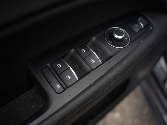 Used 2023 Alfa Romeo Stelvio Ti image 16