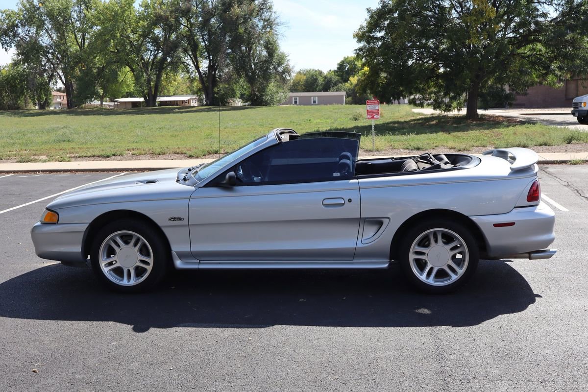 Used 1998 Ford Mustang GT image 9