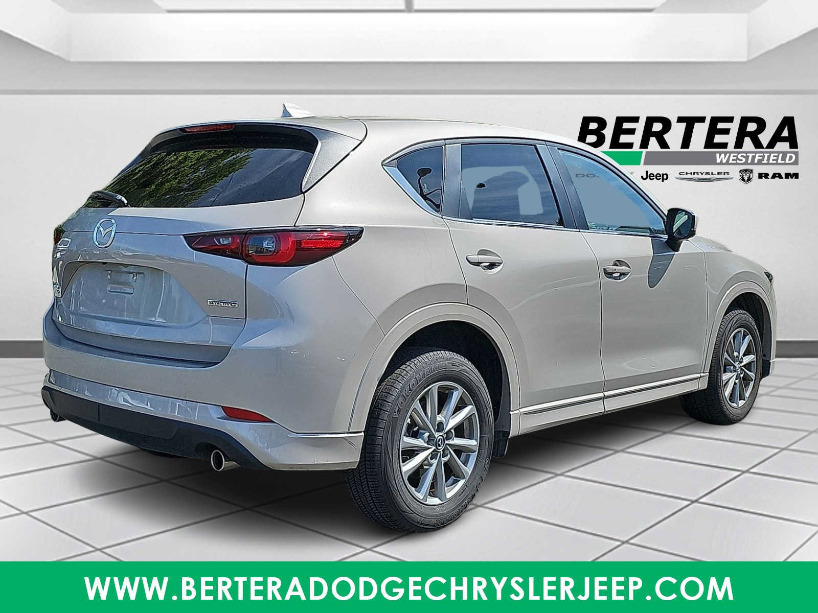 Used 2025 MAZDA CX-5 AWD 2.5 S w/ Preferred Package image 6