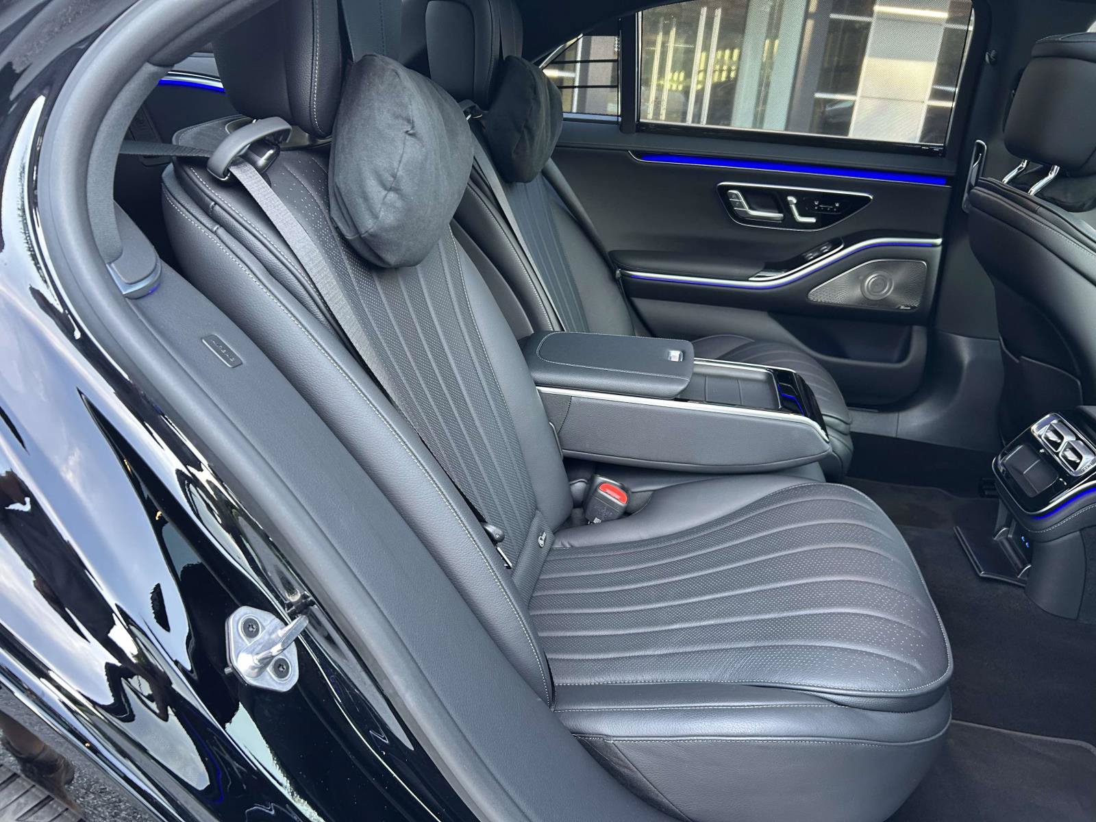 Used 2023 Mercedes-Benz S 500 4MATIC image 45