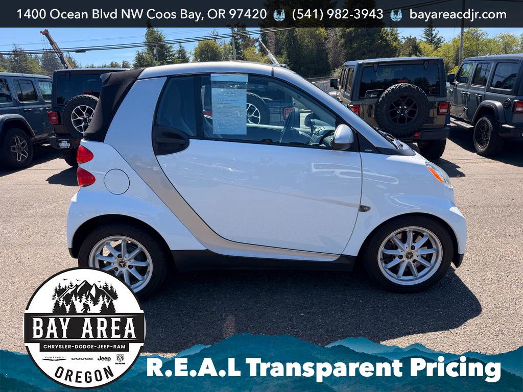 Used 2010 smart fortwo passion RWD image 7