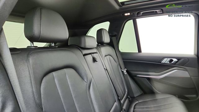Used 2019 BMW X5 xDrive40i w/ Convenience Package image 25