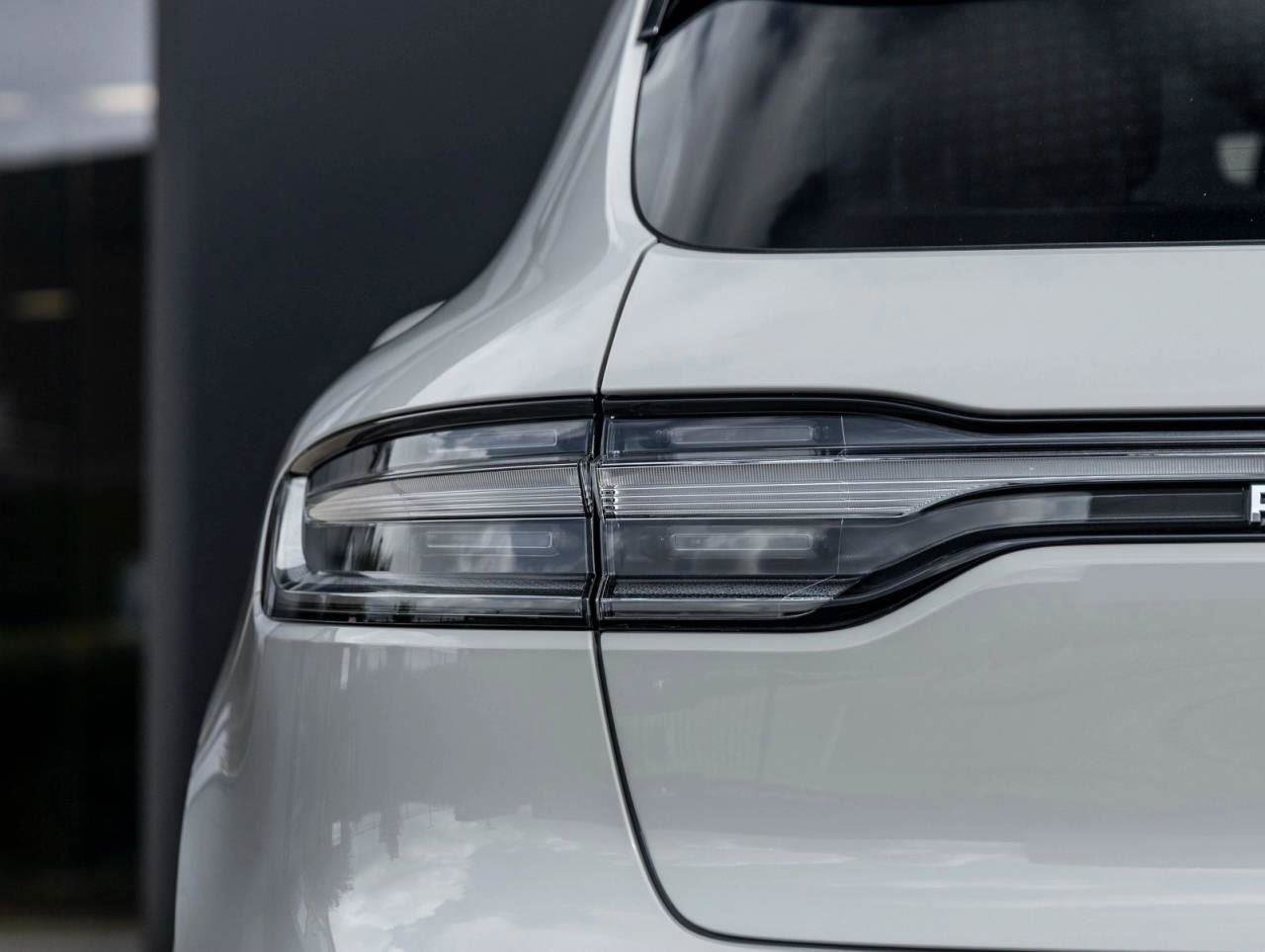 New 2026 Porsche Macan image 61