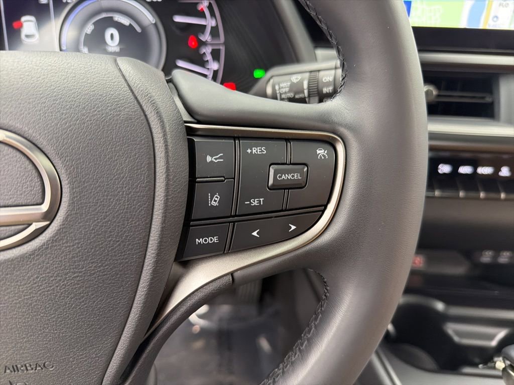 Used 2024 Lexus UX 250h AWD w/ Premium Package image 14