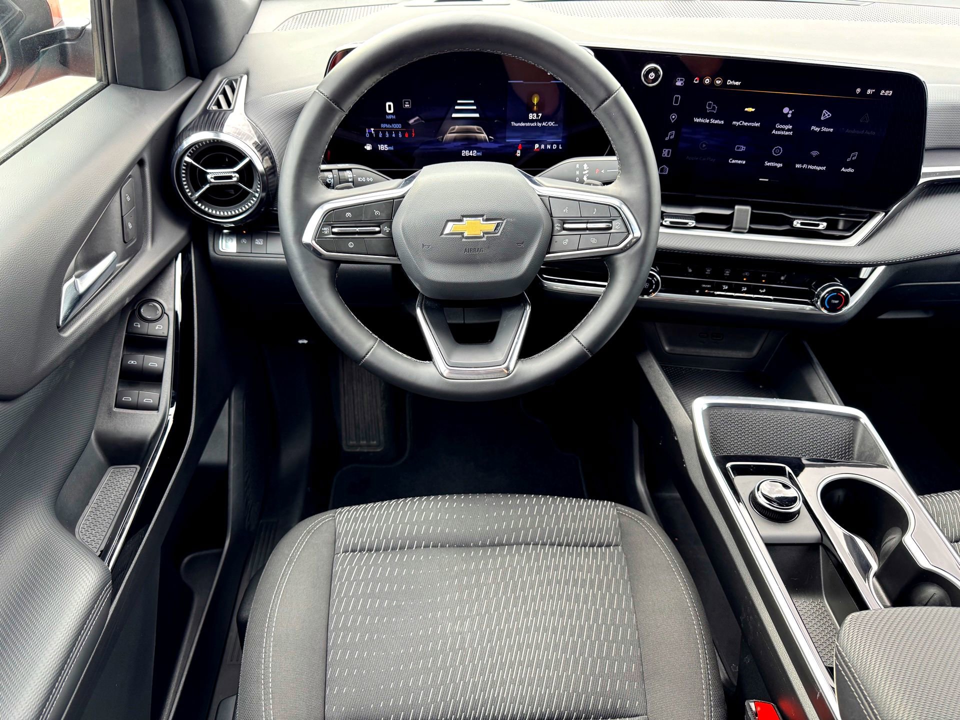 Used 2026 Chevrolet Equinox LT image 23