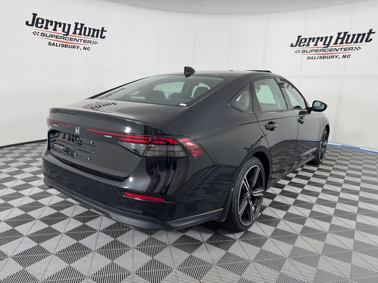 Used 2026 Honda Accord SE image 7