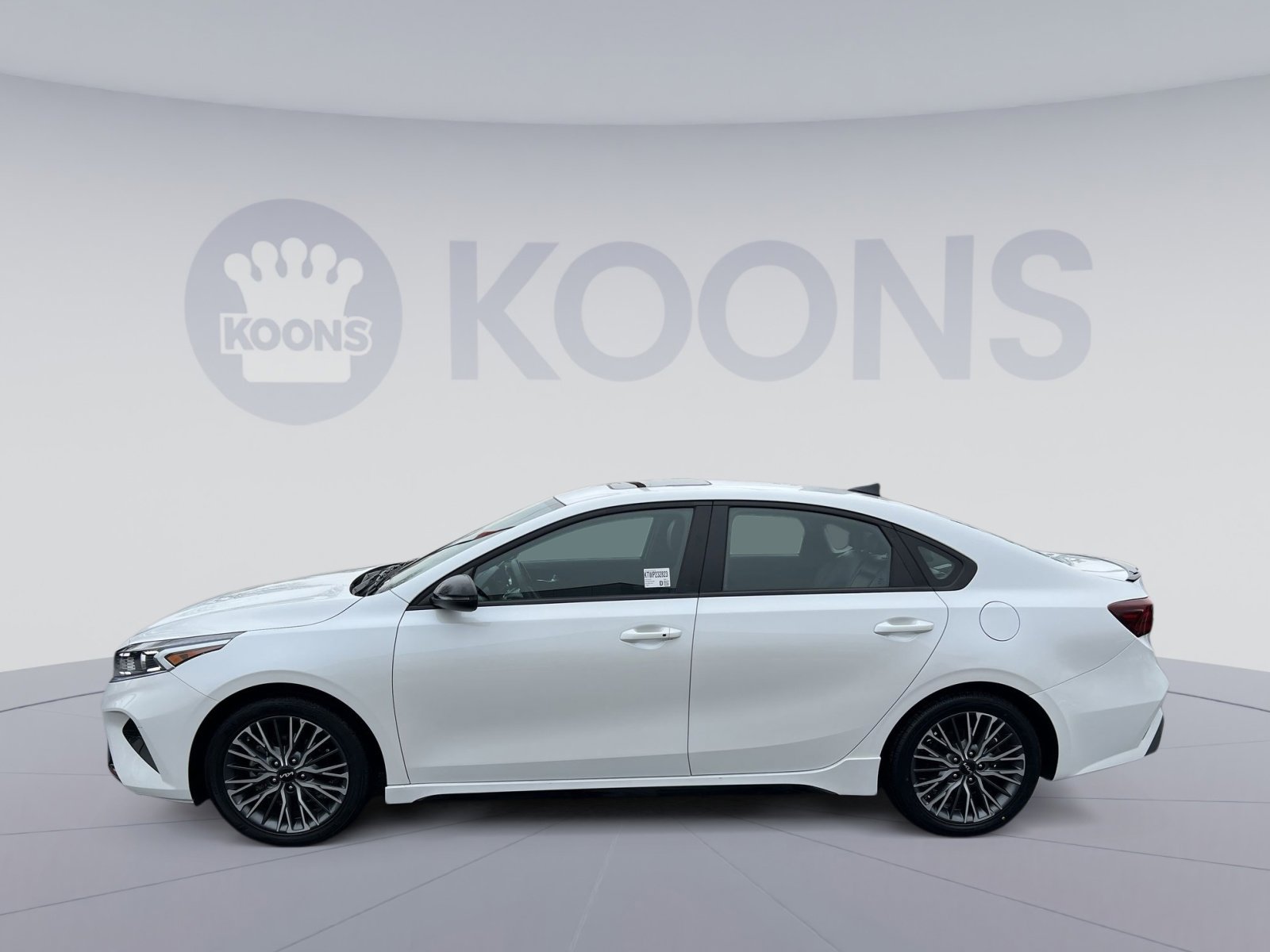 Used 2023 Kia Forte GT-Line w/ GT-Line Premium Package image 2
