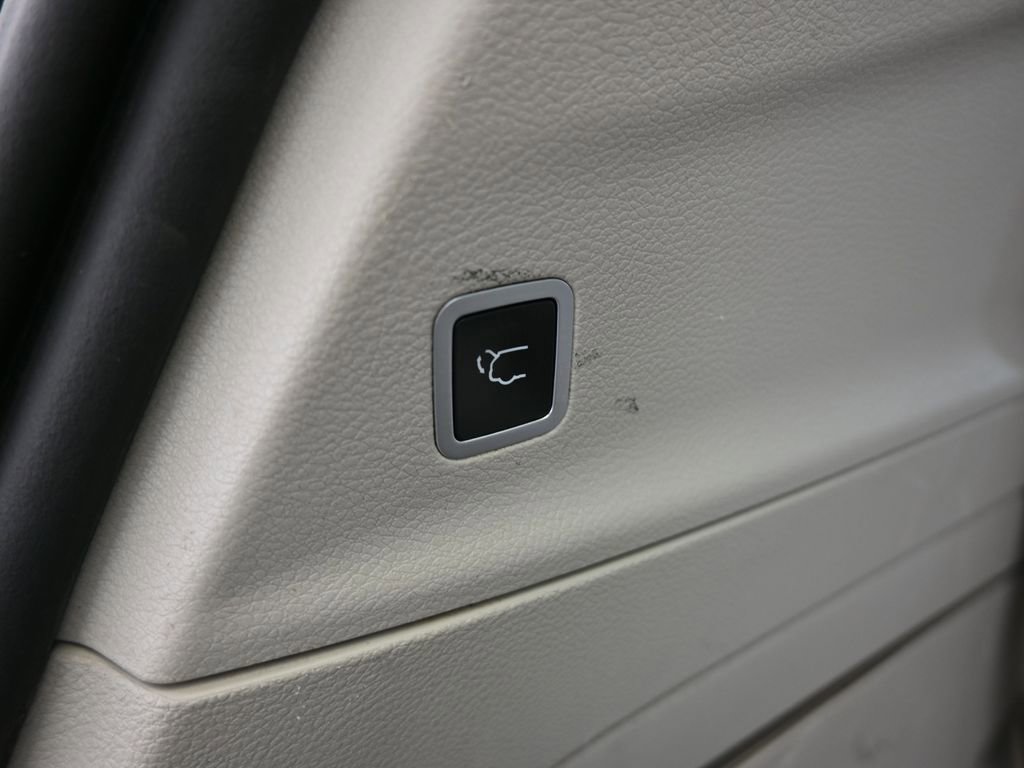 Used 2019 Chrysler Pacifica Limited image 43