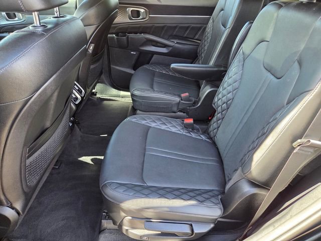 Certified 2023 Kia Sorento SX AWD/4WD image 12