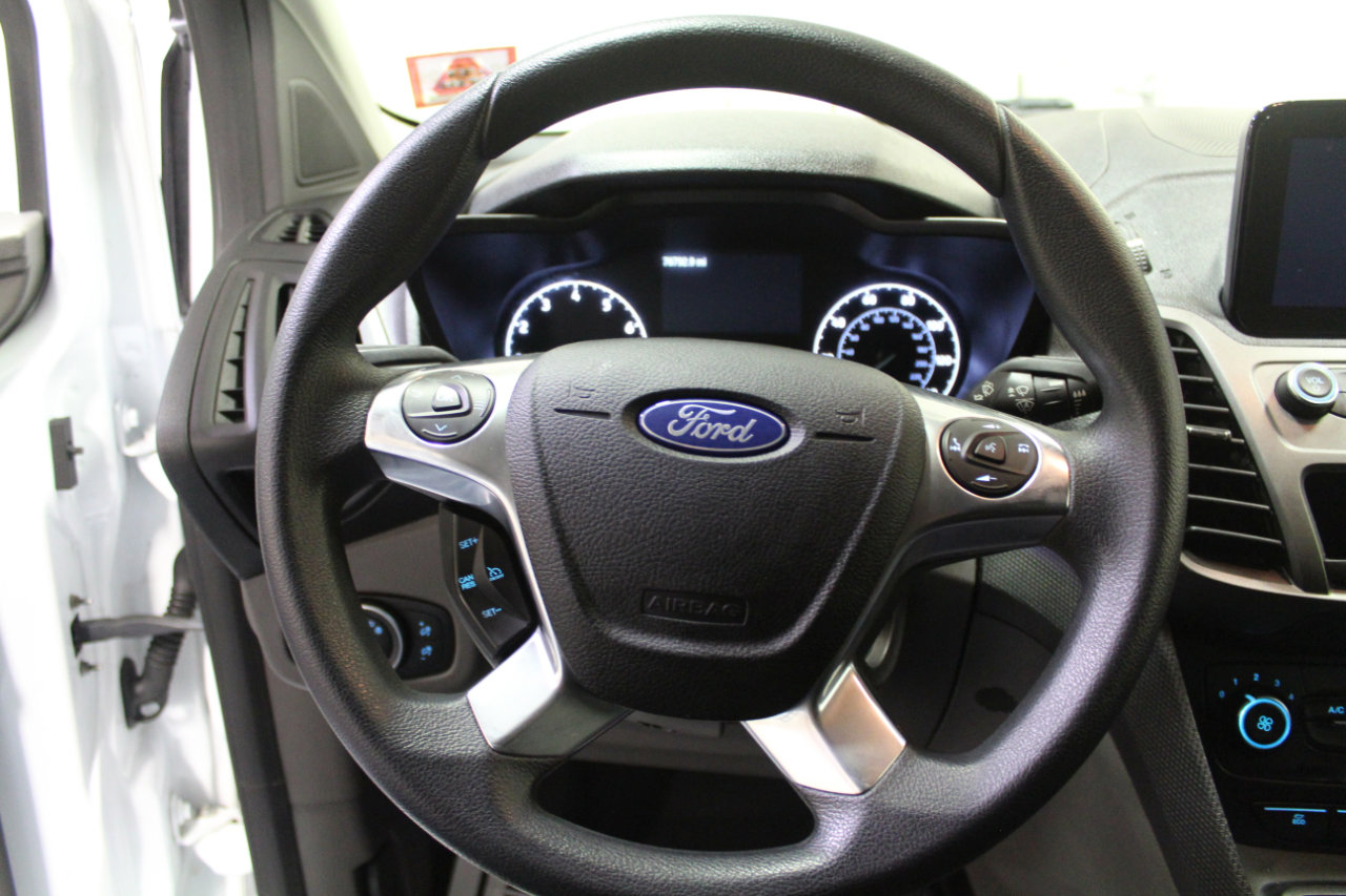 Used 2019 Ford Transit Connect XLT image 8