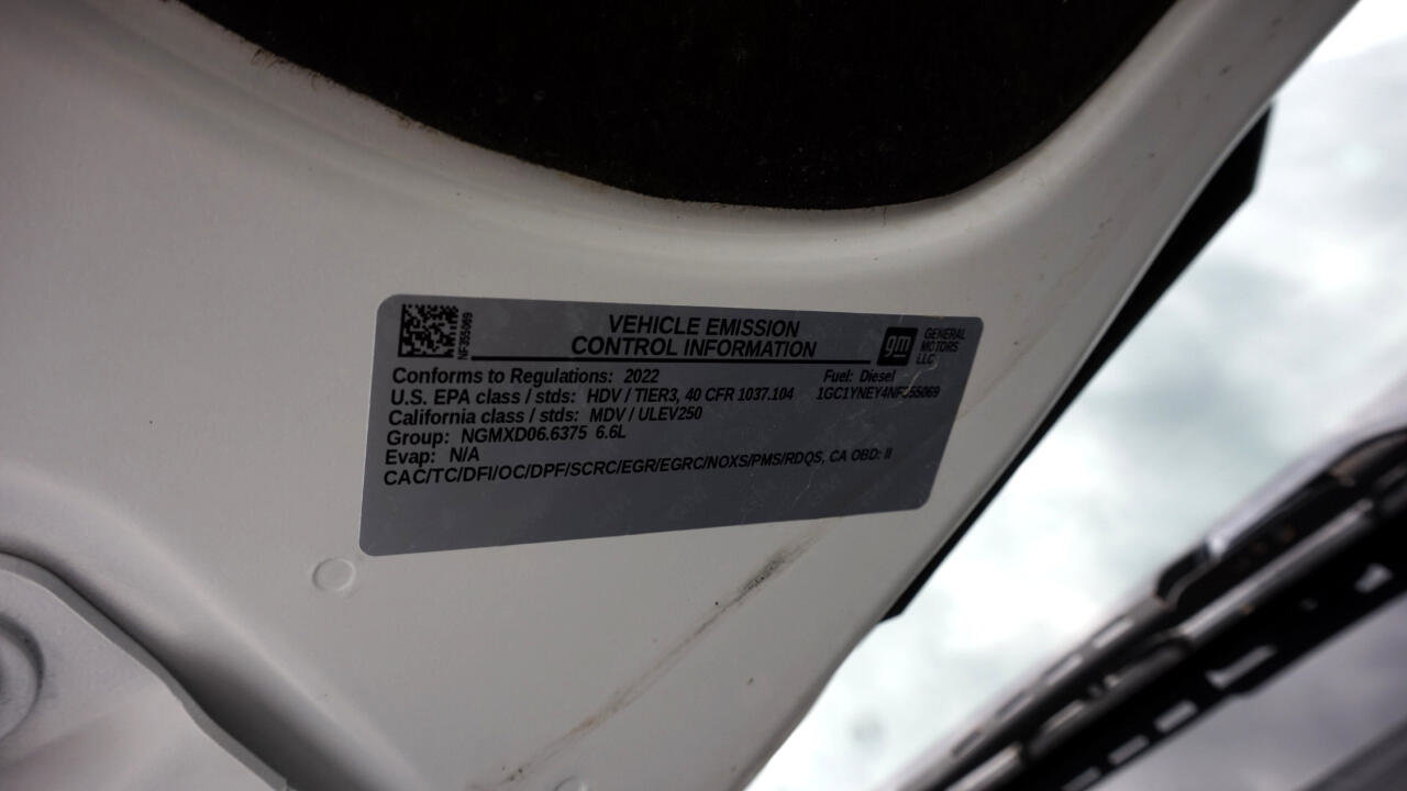 Used 2022 Chevrolet Silverado 2500 LT w/ Convenience Package image 21