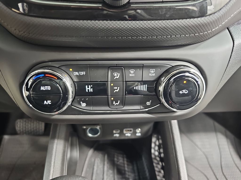 Certified 2023 Chevrolet TrailBlazer LT w/ Convenience Package image 28