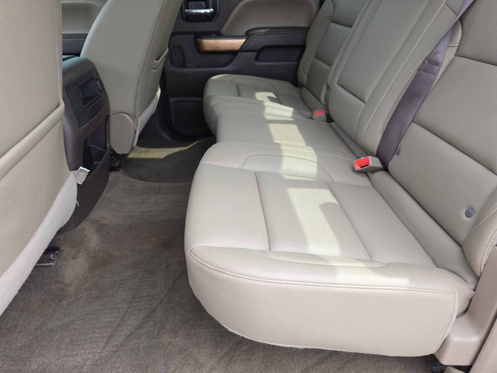 Used 2017 Chevrolet Silverado 1500 LTZ w/ LTZ Plus Package AWD/4WD image 9