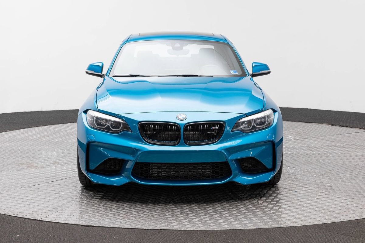 Used 2018 BMW M2 RWD image 3