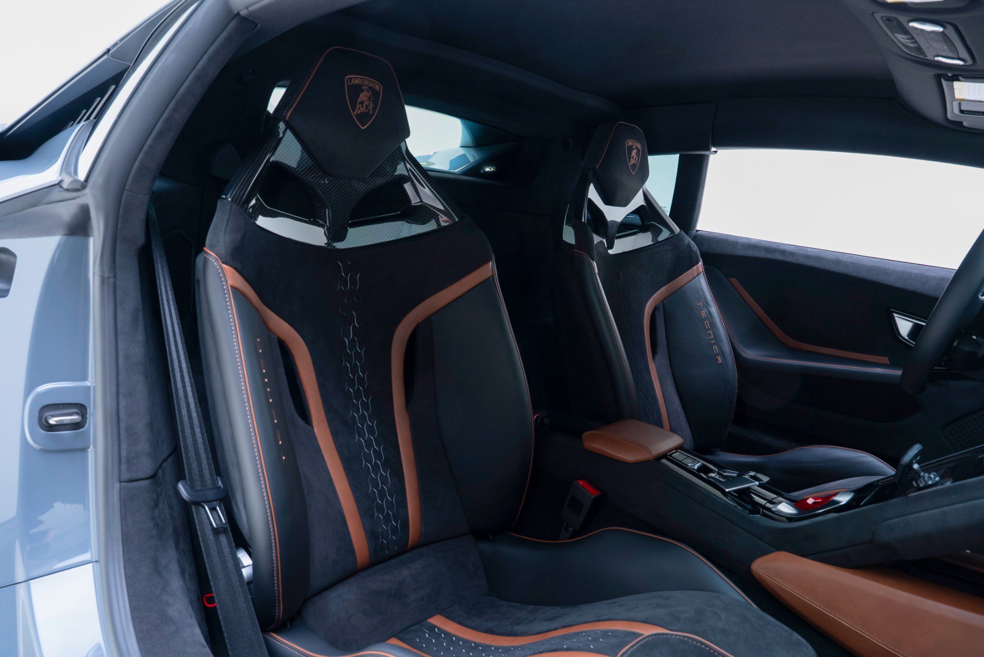 Used 2023 Lamborghini Huracan Tecnica RWD image 22