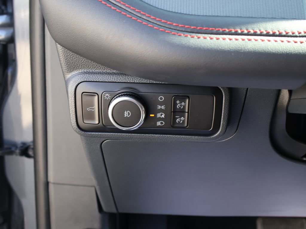 Used 2025 Ford Explorer ST-Line w/ ST-Line Street Pack image 31