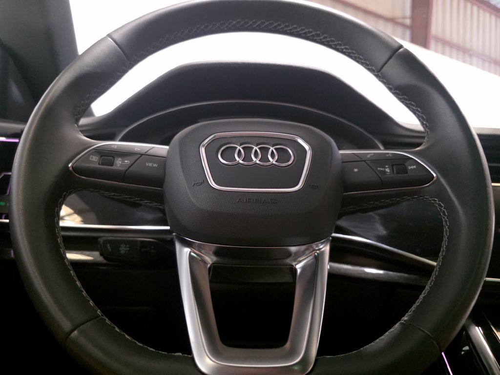 Used 2023 Audi Q8 Premium Plus AWD/4WD image 22