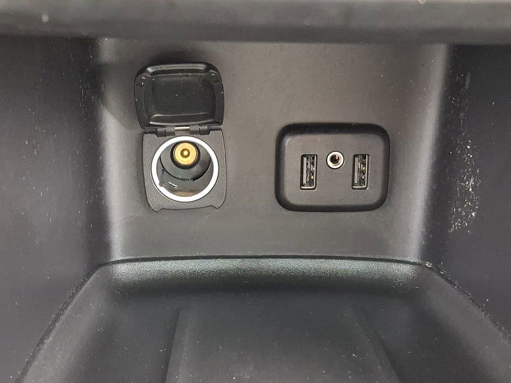 Used 2019 GMC Acadia Denali w/ Technology Package AWD/4WD image 29