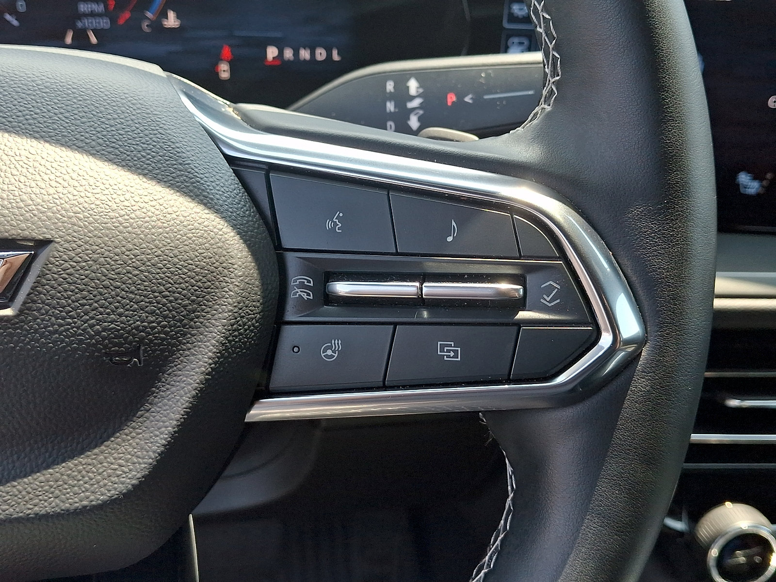 Used 2024 Chevrolet Traverse LS w/ LPO, Floor Liner Package AWD/4WD image 23