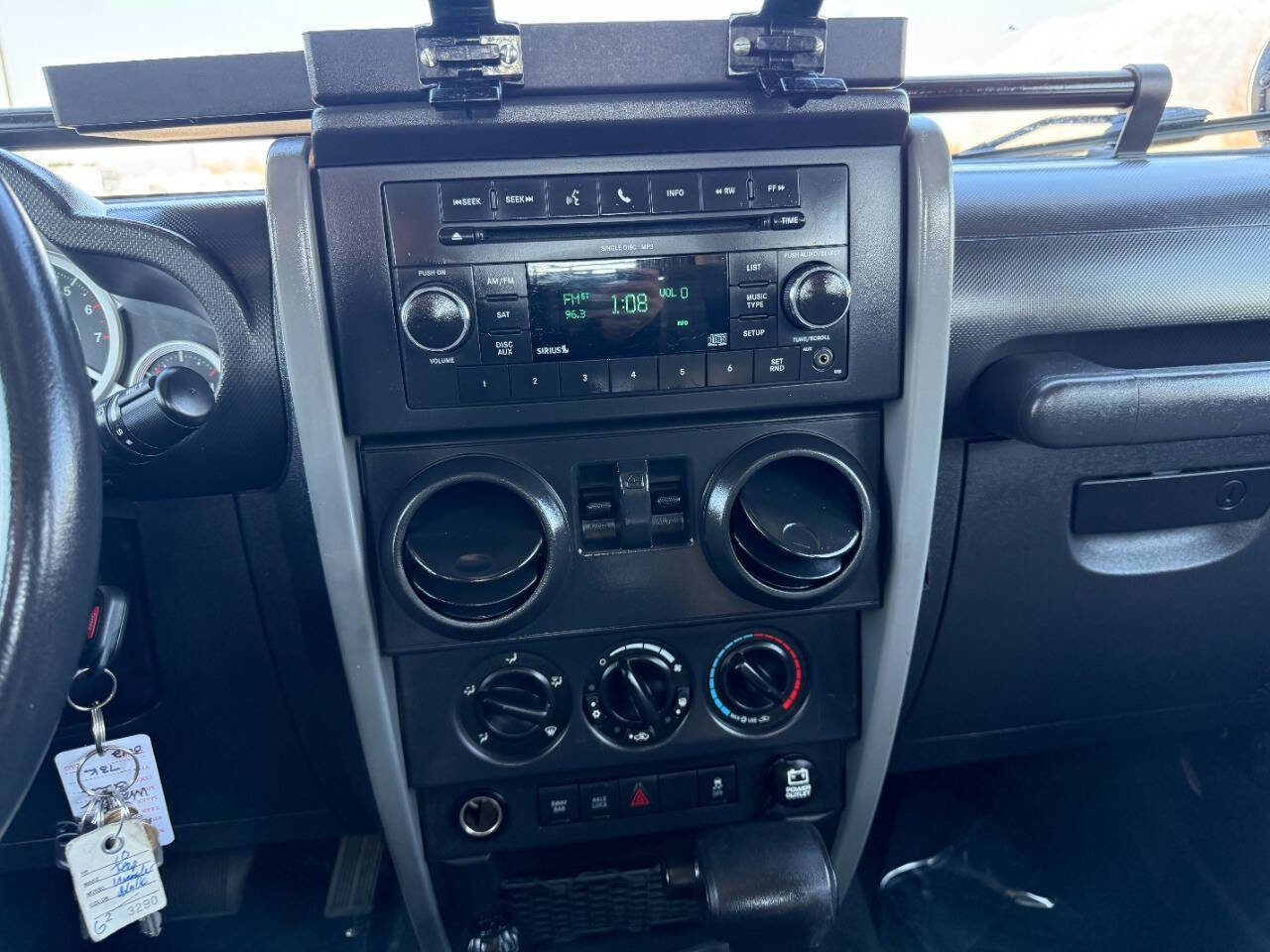 Used 2010 Jeep Wrangler Rubicon w/ PWR Convenience Group image 35