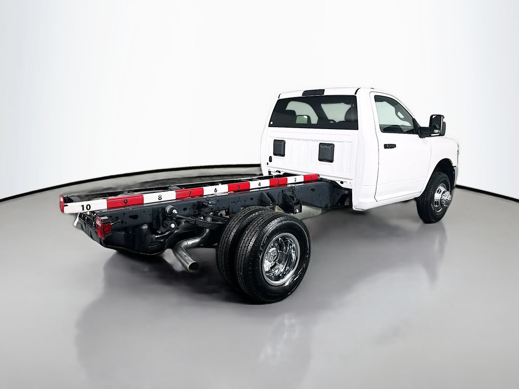 New 2026 RAM 3500 Tradesman w/ Chrome Appearance Group A AWD/4WD image 7