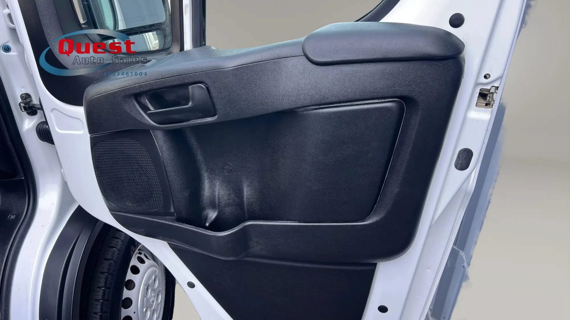 Used 2025 RAM ProMaster 2500 w/ Convenience Group FWD image 11