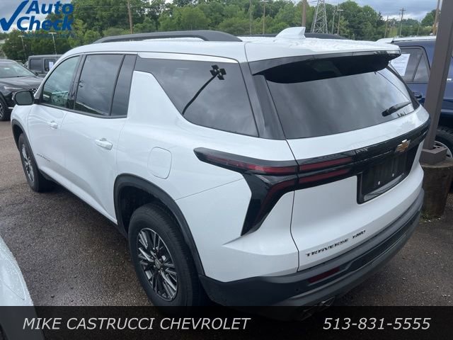 Used 2026 Chevrolet Traverse LT AWD/4WD image 4